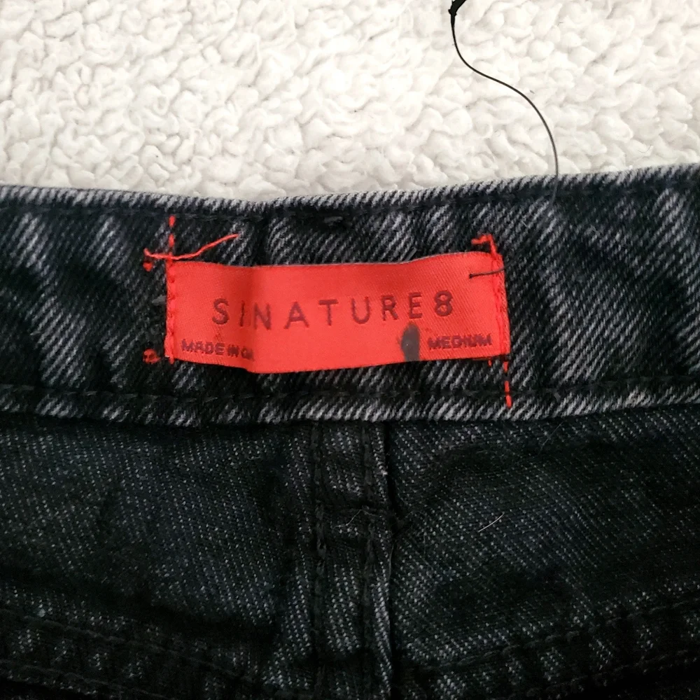 Sinature8 Black Jean Shorts Size M‎ Distressed Trashed Beachy Casual Streetwear